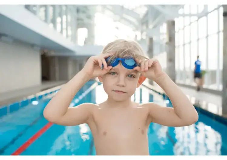 Jak oswoić dziecko z wodą: skuteczne metody na pozytywne doświadczenia