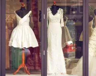 Gdzie sprzedać suknię ślubną, aby szybko znaleźć kupca i uniknąć strat