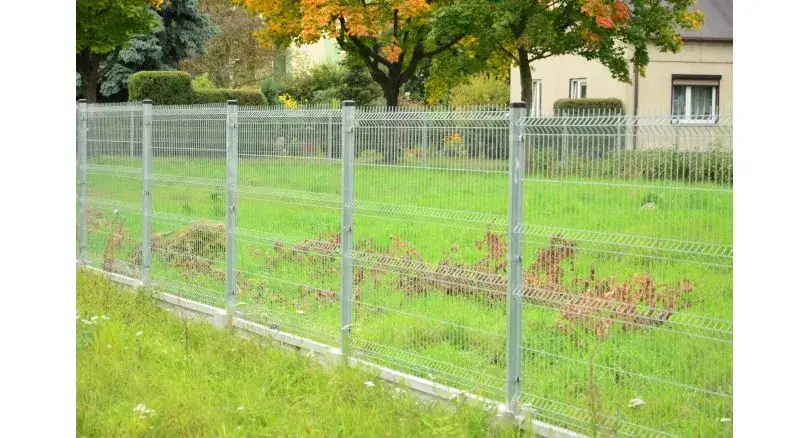 Najtańsze ogrodzenie – porównanie materiałów i ich kosztów