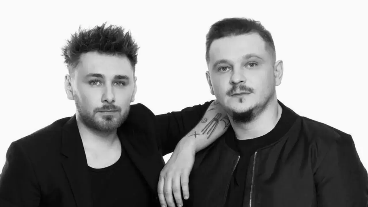 Kto śpiewa letni deszcz? Poznaj zespół EMO i jego historię