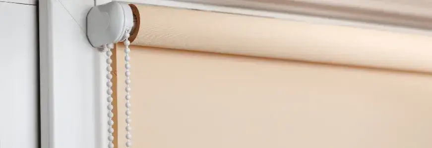 Jak kupić rolety do okien: unikaj błędów i wybierz idealne rozwiązanie