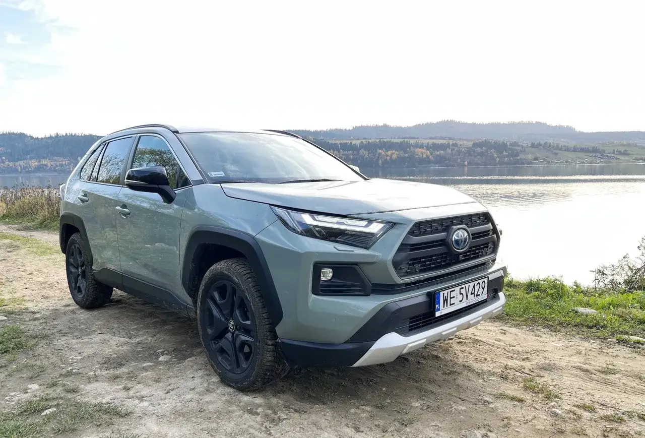 Kiedy nowa Toyota RAV4? Spóźnisz się na premierę tego modelu!