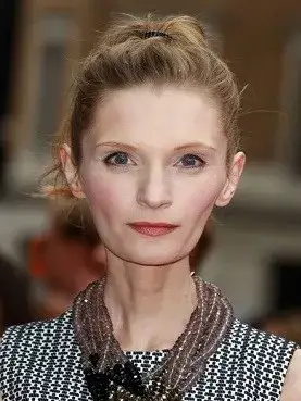 Kim jest Agata Buzek? Poznaj jej karierę, życie prywatne i najważniejsze role