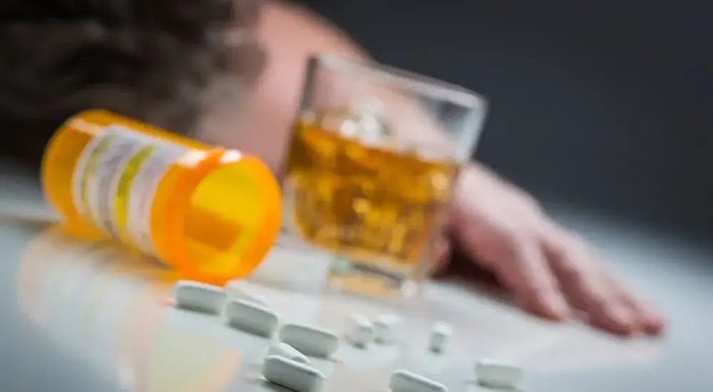 Alkohol i antydepresanty: Ryzyko i skutki łączenia. Co musisz wiedzieć