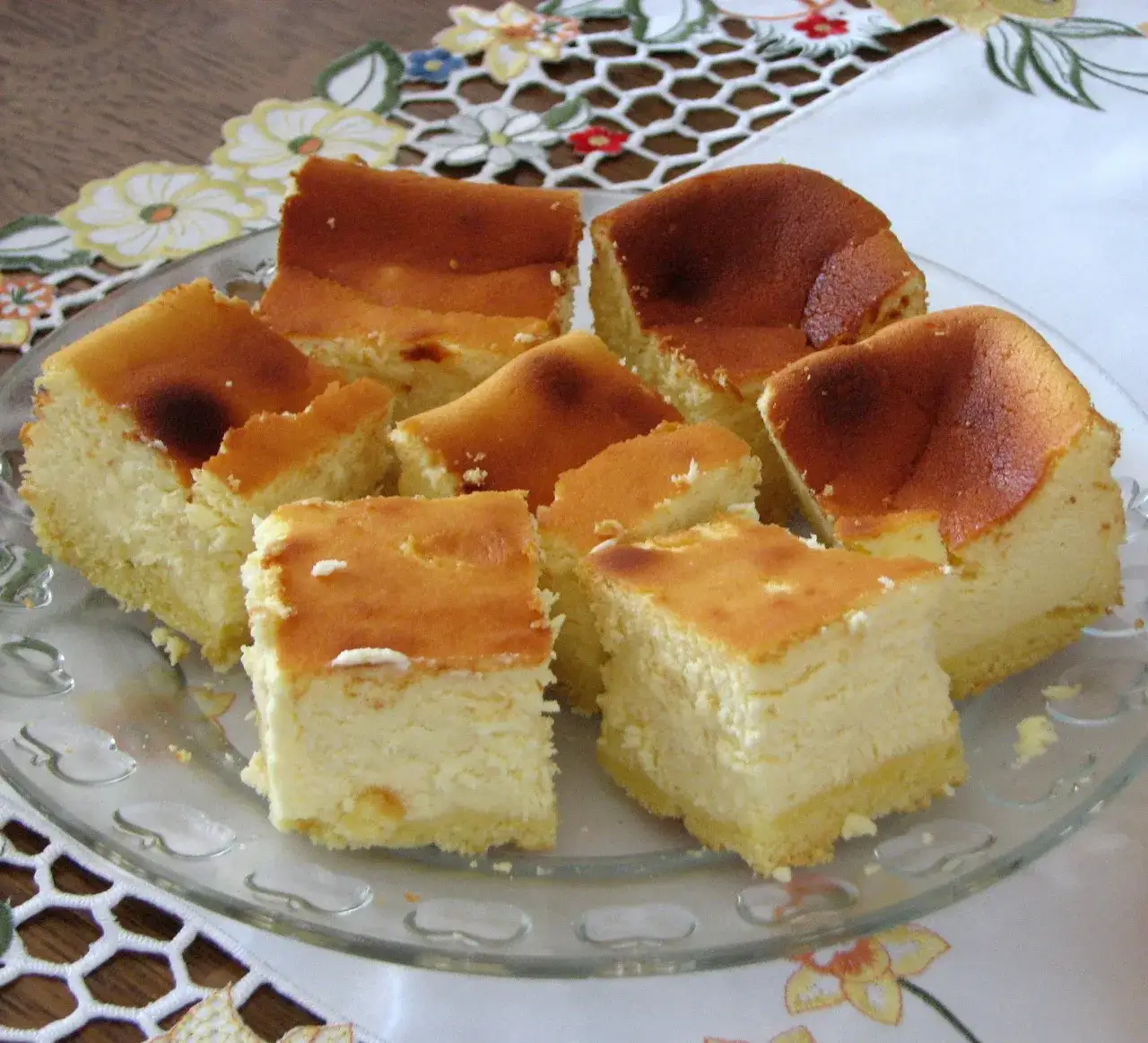 Czy można dopiec sernik? Oto jak uratować niedopieczony wypiek