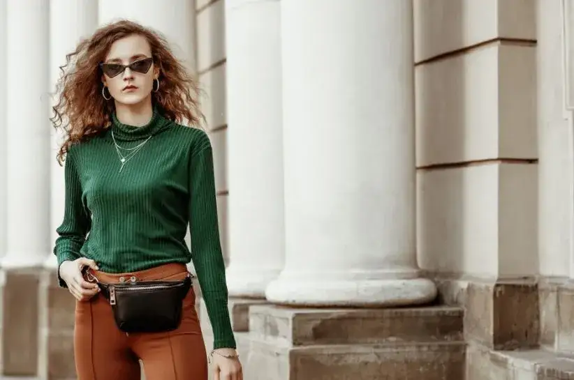 Jaki kolor bluzki do zielonej spódnicy? Odkryj idealne połączenia!