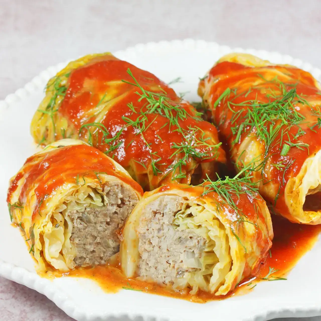 Ile dokładnie piec gołąbki w piekarniku, by były idealnie miękkie i soczyste?