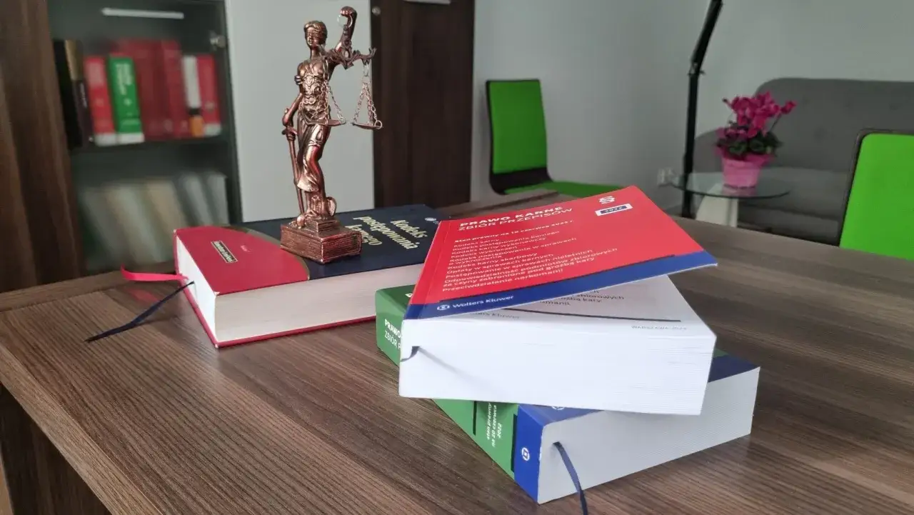 Kto może odmówić zeznań w charakterze świadka? Pełna lista