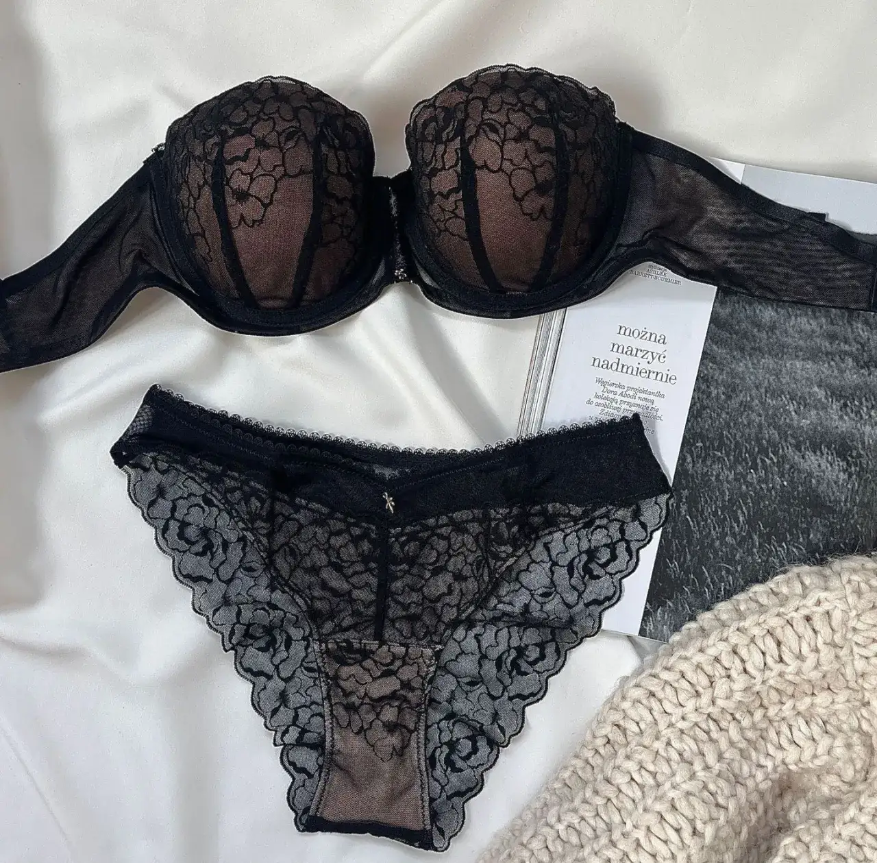 Jak skutecznie przykleić stanik samonośny i uniknąć problemów z trwałością