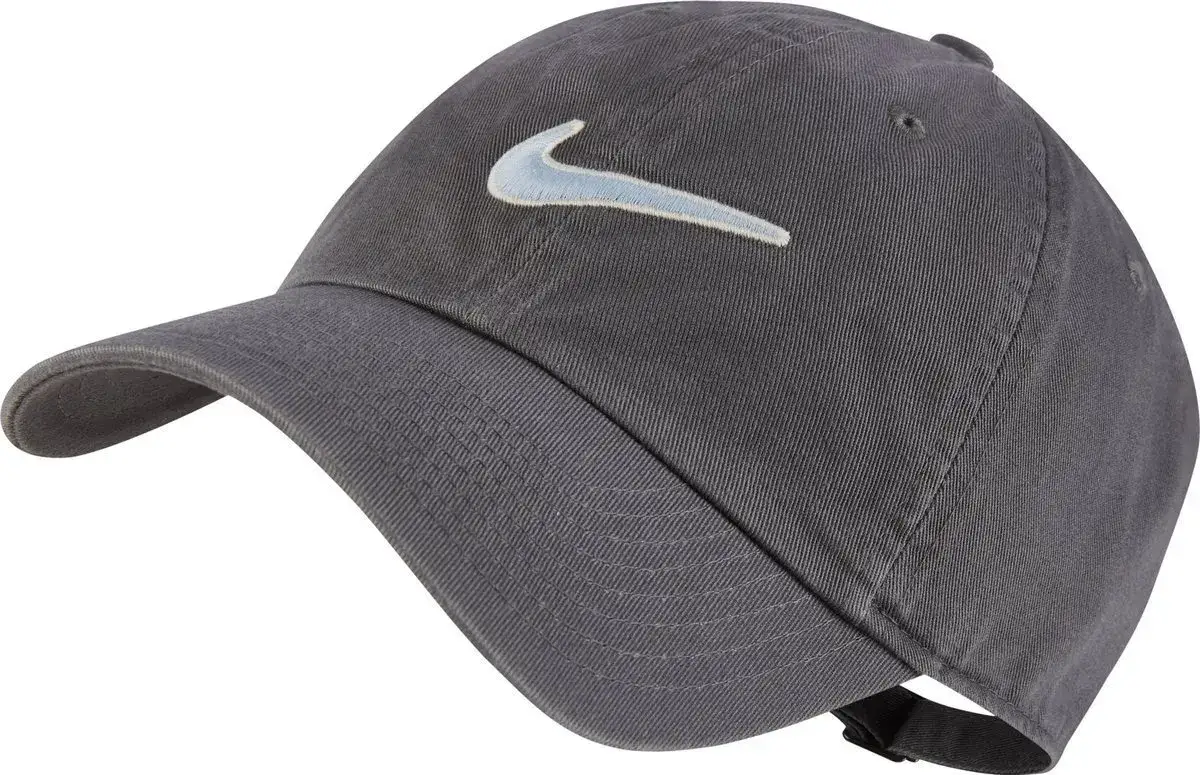 Ile kosztuje czapka bejsbolówka? Ceny, marki i gdzie kupić