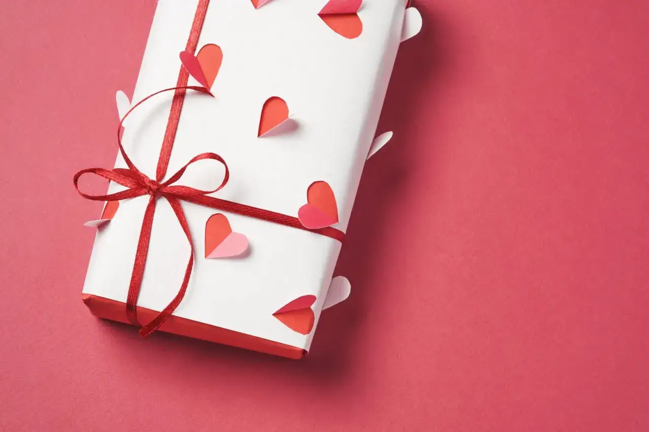 Prezent dla niej – co kupić, by sprawić prawdziwą radość?