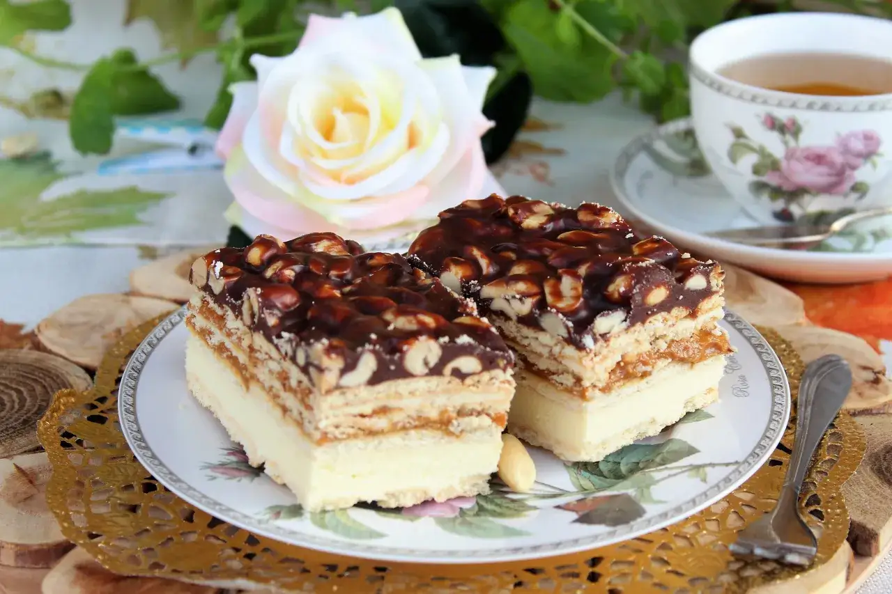 Jak zrobić ciasto kinder maxi king - łatwy przepis na deser bez pieczenia