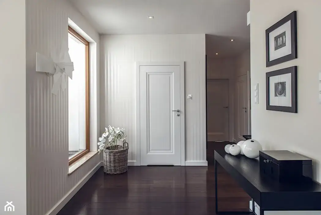 Jaka podłoga do przedpokoju – wybierz trwałe i estetyczne rozwiązania