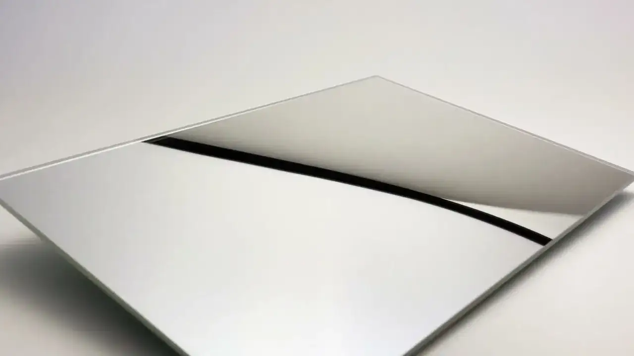 Lustro optiwhite czy warto? Odkryj jego zalety i wady przed zakupem