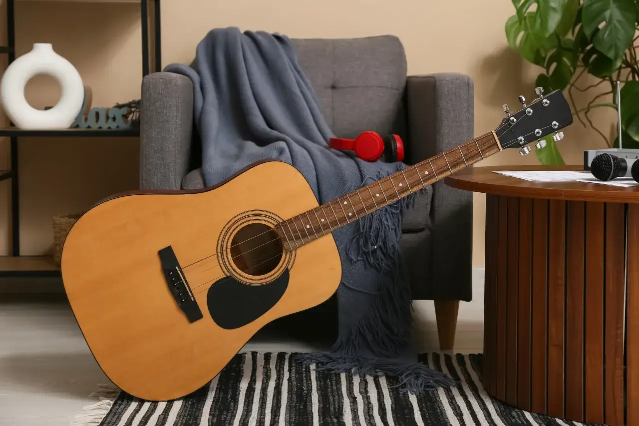 Drewno, struny i dusza. Wszystko, co musisz wiedzieć przed wyborem gitary akustycznej