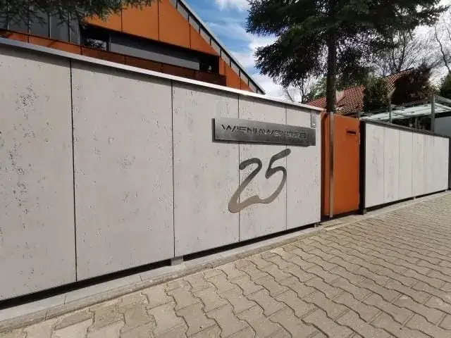 Ile kosztuje metr ogrodzenia betonowego? Ceny, które Cię zaskoczą