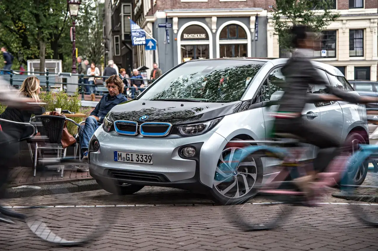 Ceny BMW i3 na rynku wtórnym i pierwotnym – co musisz wiedzieć?