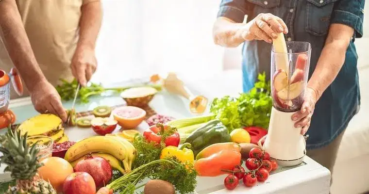 Jaka dieta po udarze? 9 kluczowych zasad żywienia pacjenta