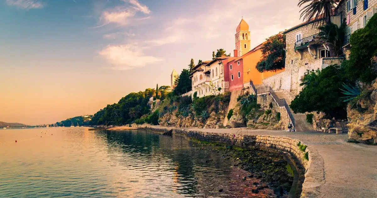 Najlepsze atrakcje na wyspie Rab, których nie możesz przegapić