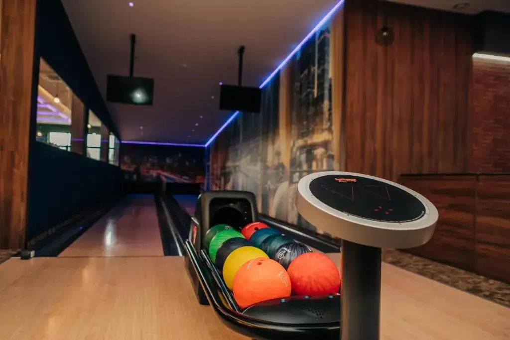 Hotele z kręgielnią na Mazowszu: relaks i rozrywka w jednym