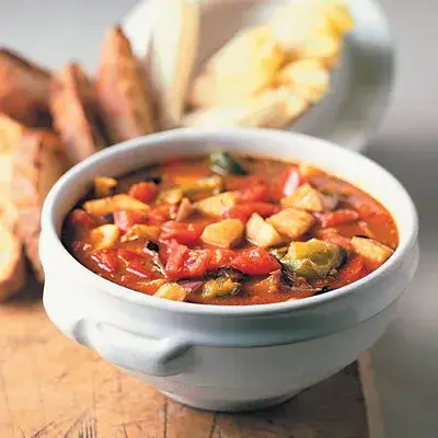 Jakie zupy przy dnie moczanowej? 5 przepisów i zasady diety