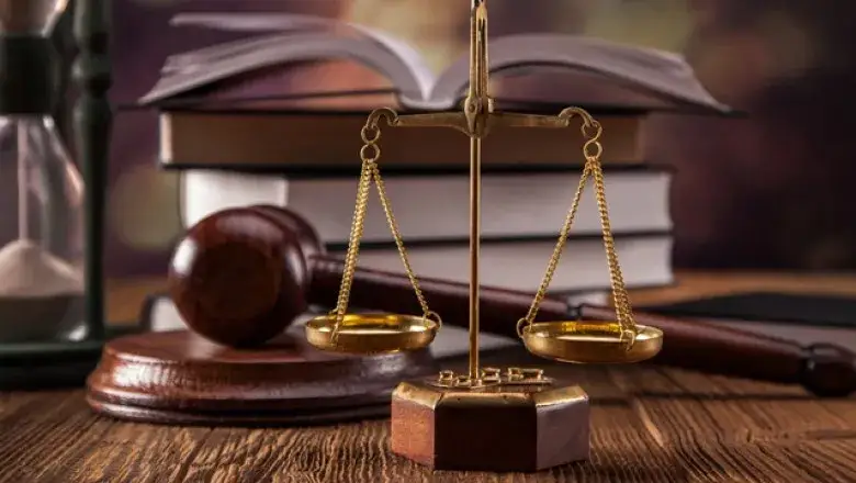 Kiedy płacić adwokatowi? Poznaj zasady rozliczeń z prawnikiem