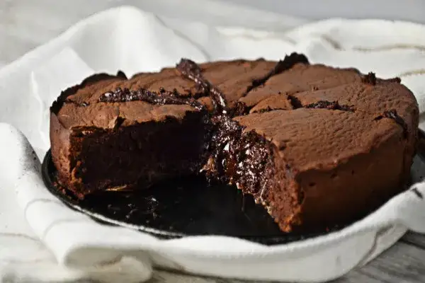 Ciasto czekoladowa lawa przepis – idealny deser na każdą okazję