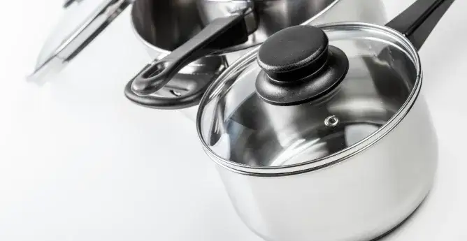 Czy garnek można dać do piekarnika? Sprawdź, jakie materiały są bezpieczne