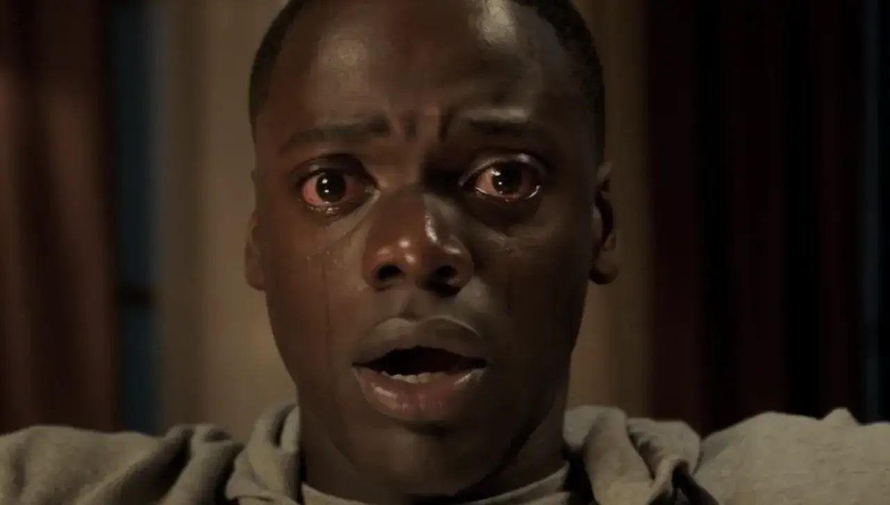 O co chodzi w filmie Uciekaj? Analiza głębszego przesłania