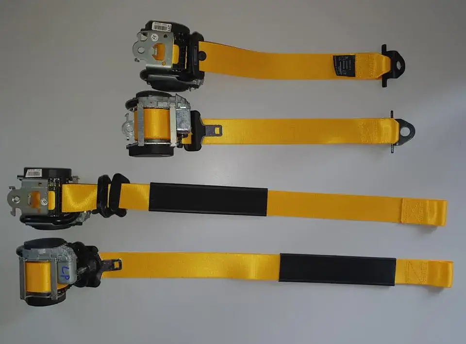 Kolorowe pasy bezpieczeństwa: zalety, przepisy i personalizacja dla Ciebie