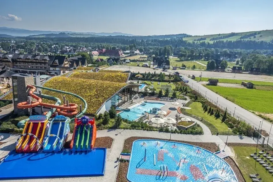 Gdzie jechać na termy w Polsce? Uniknij tłumów i znajdź spokój