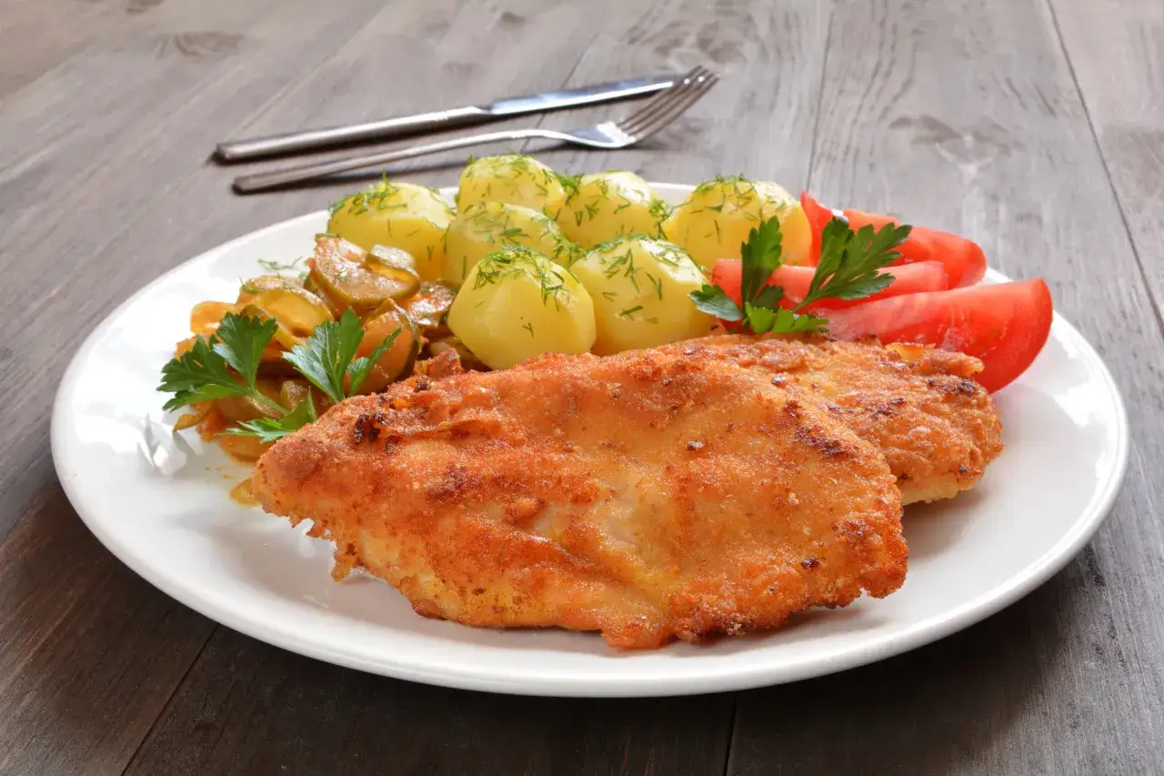 Jak smażyć kotlety z kurczaka, aby były soczyste i chrupiące