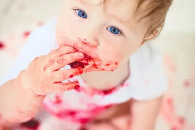Sok malinowy od kiedy dla dziecka? Ważne zasady i wskazówki zdrowotne