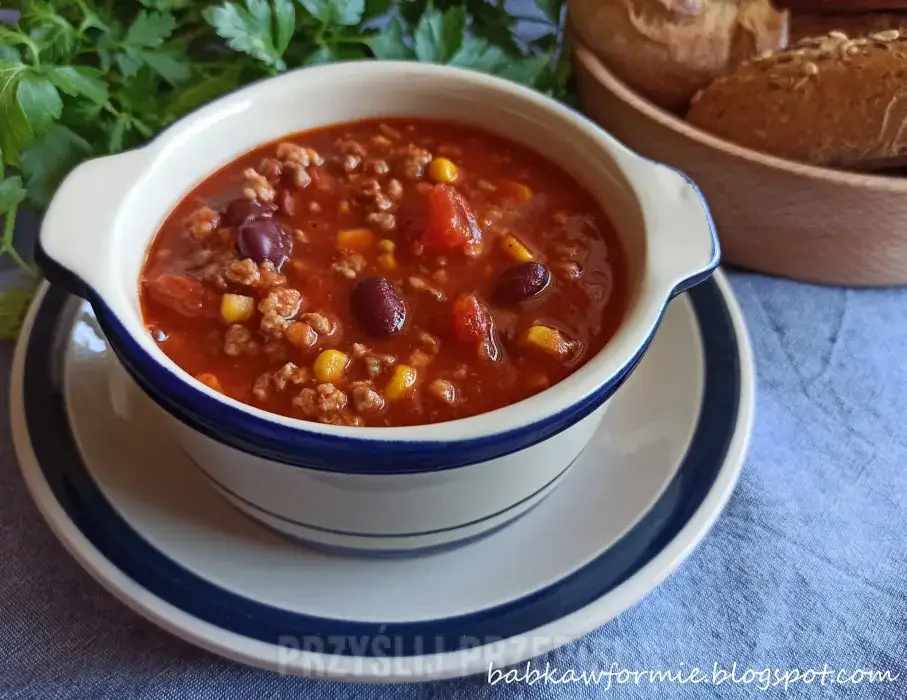 Jak zrobić zupę meksykańską: przepis na pyszne domowe danie z warzywami