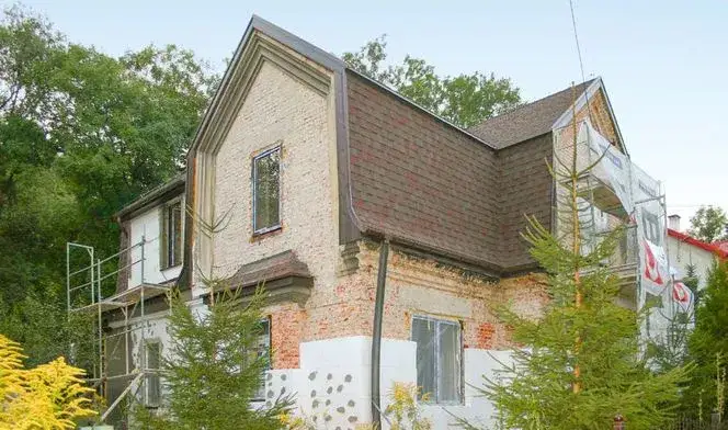 Jak ocieplić stary dom z cegły i uniknąć wysokich kosztów ogrzewania