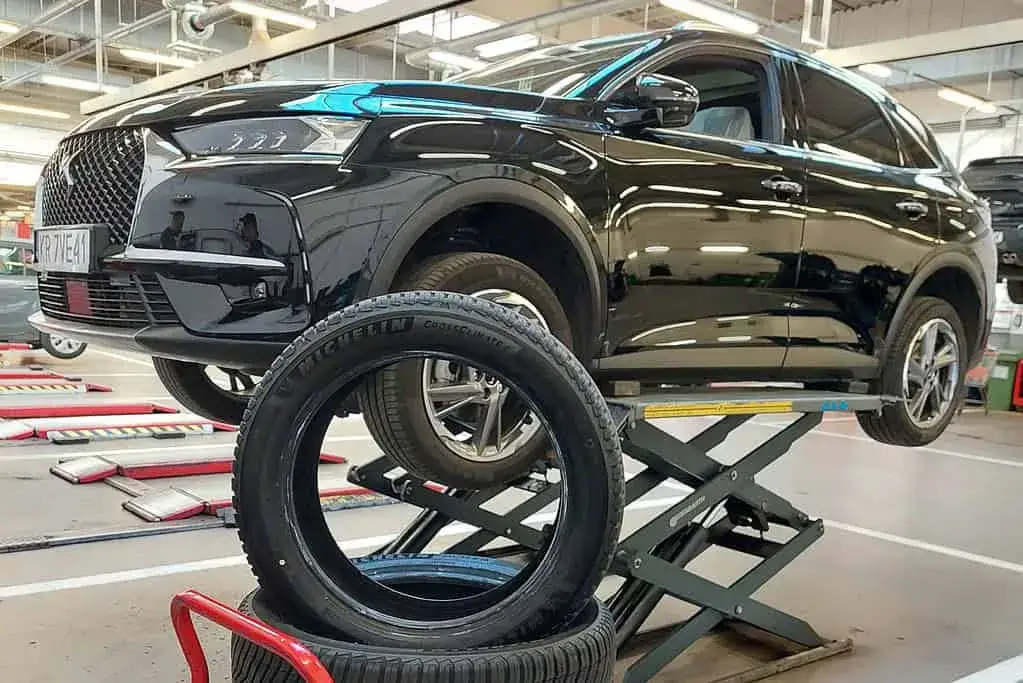 Jakie opony do SUV: Wybierz najlepsze na każdą porę roku