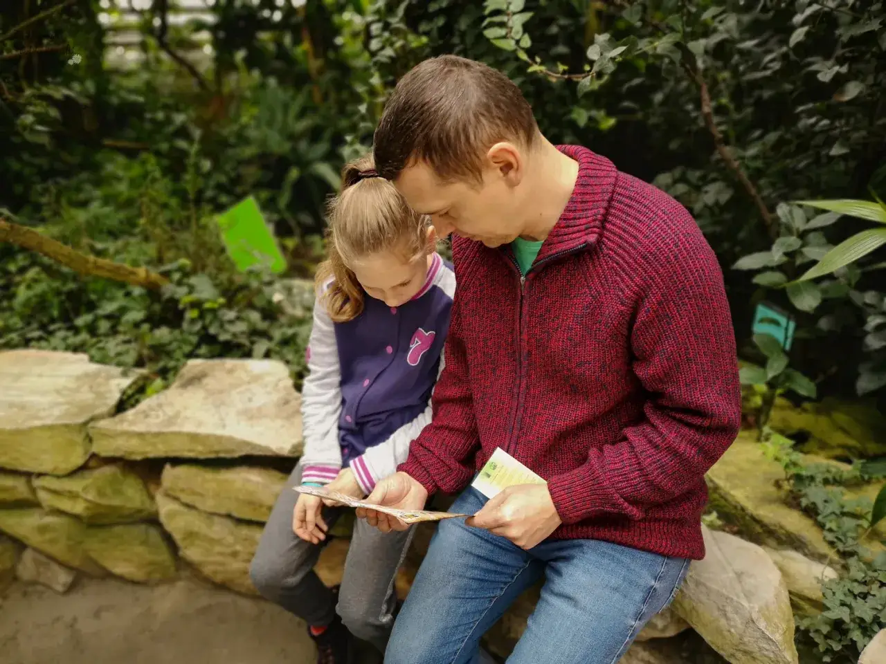 Gdzie pojechać z dzieckiem jesienią? Odkryj najlepsze miejsca w Polsce