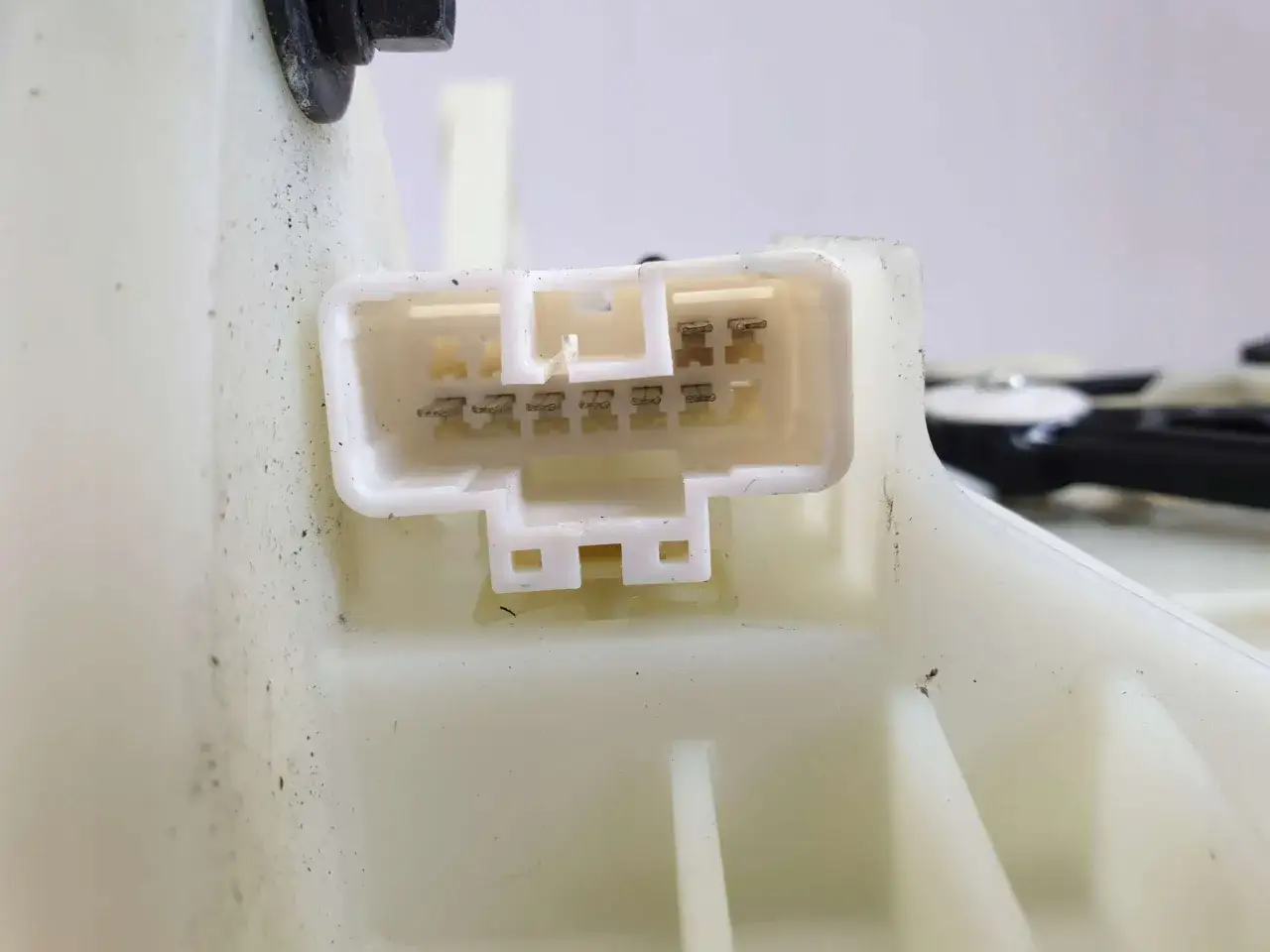 Gdzie podłożyć lewarek w Hyundai Tucson? Uniknij błędów i uszkodzeń auta!