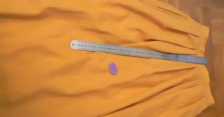 Jak skrócić spódnicę łatwo i szybko - proste metody i porady