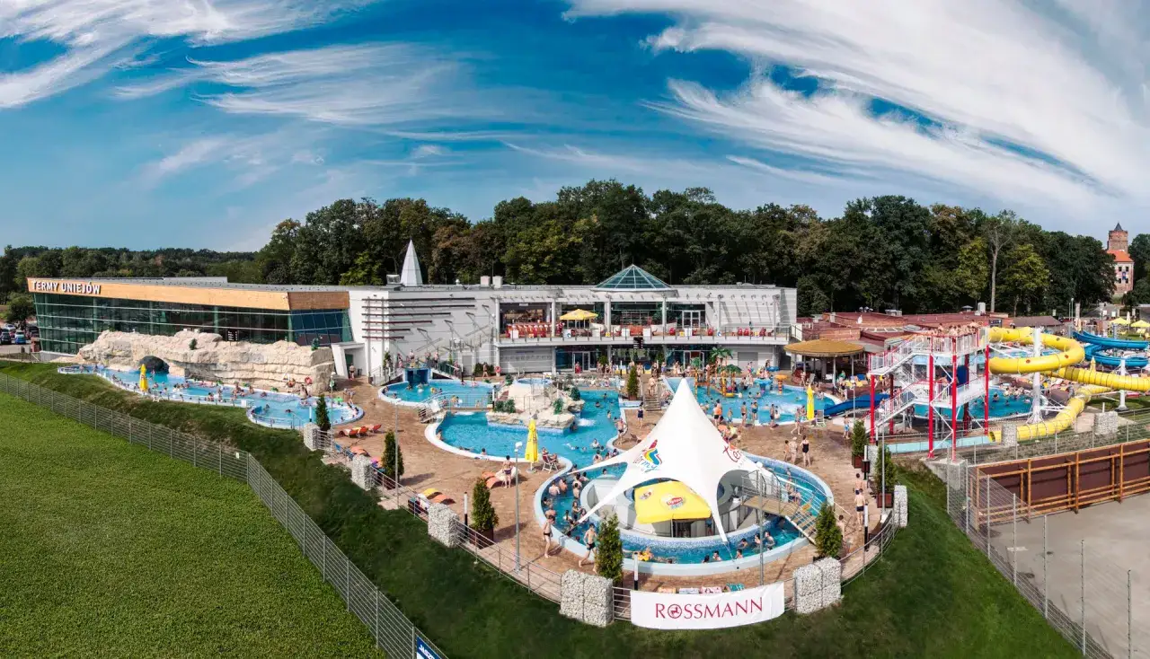 Termy Uniejów - ile km od Warszawy? Sprawdź odległość i dojazd