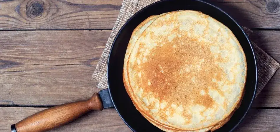 Przepis na puszyste ciasto naleśnikowe, które zawsze się udaje