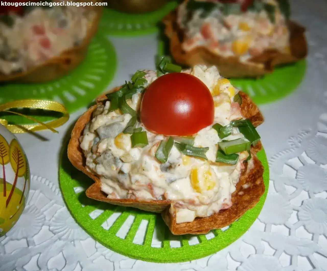 Jak ozdobić sałatkę jarzynową, by zaskoczyć gości i zachwycić smakiem