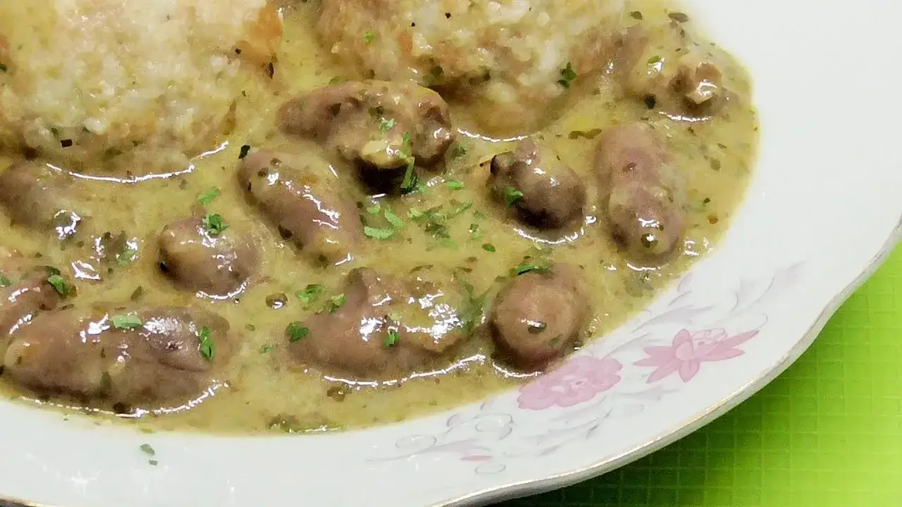 Gulasz z serc drobiowych ile gotować, aby nie był gumowaty?