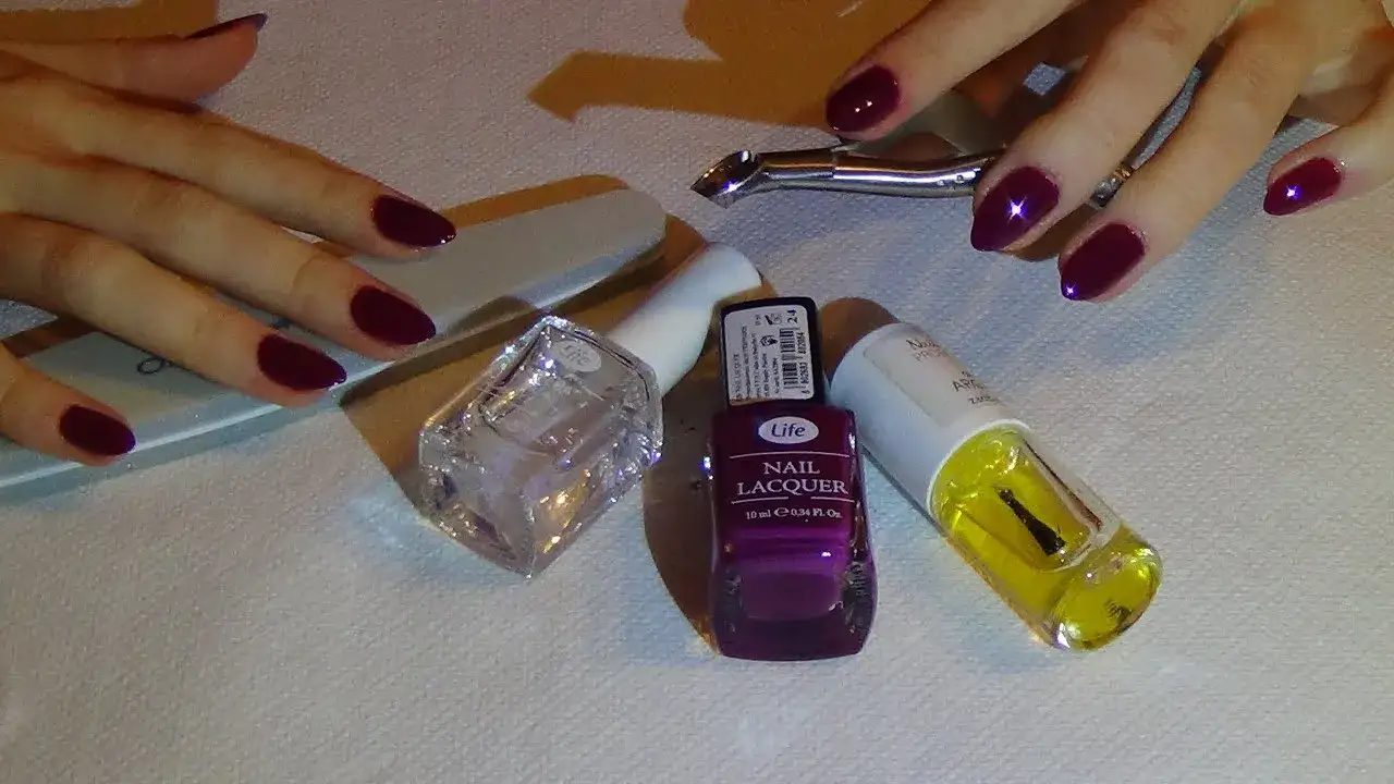 Jak zrobić profesjonalny manicure w domu i uniknąć najczęstszych błędów