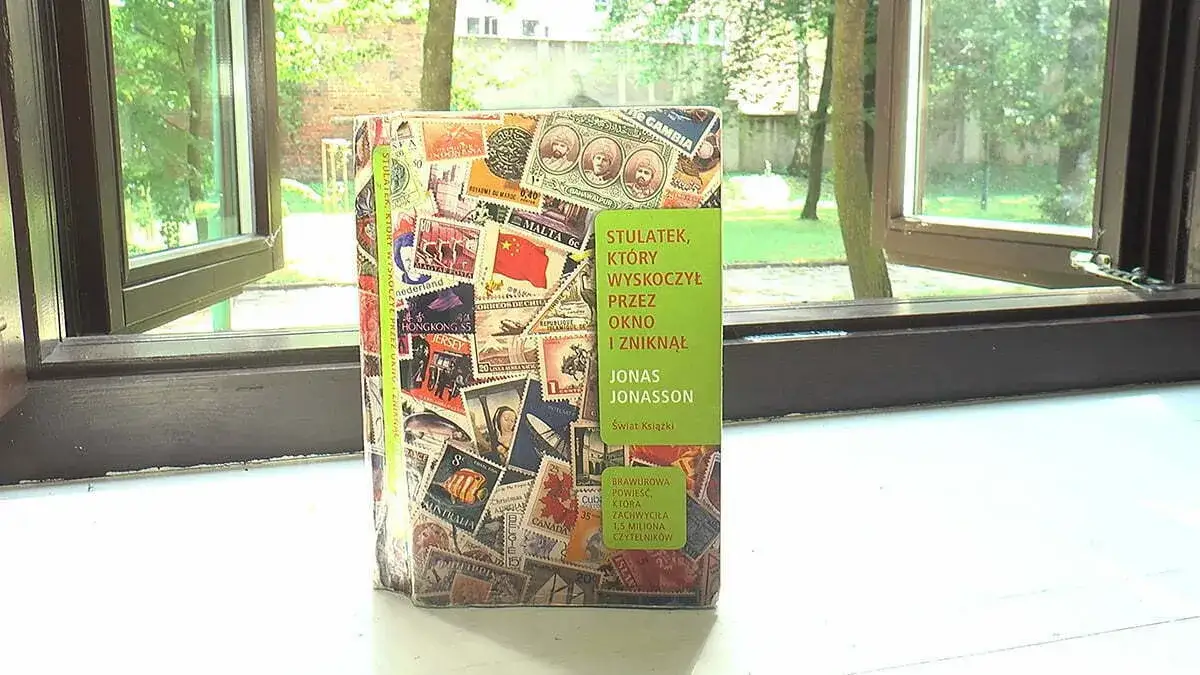 O stulatku który wyskoczył przez okno i zniknął – niezwykła opowieść