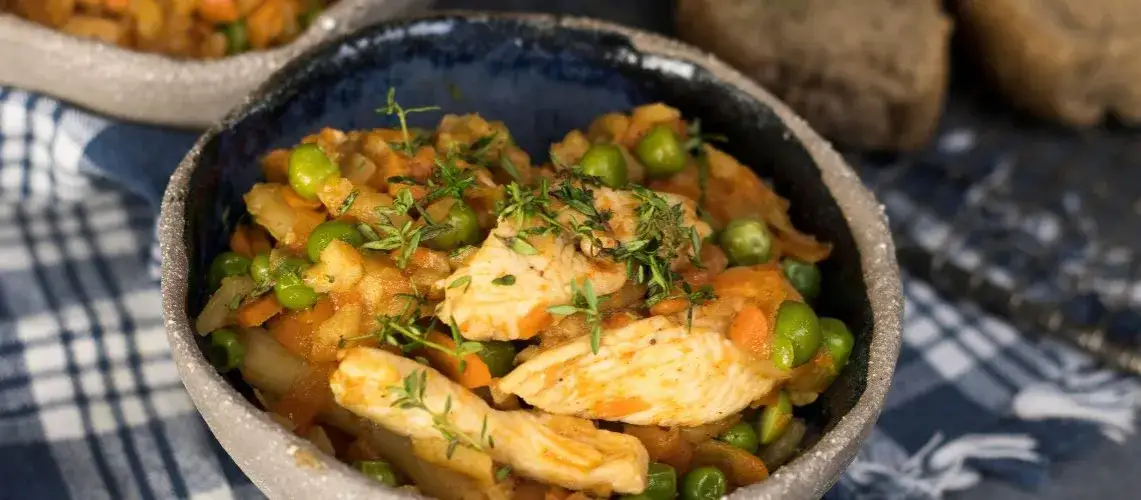 Jak zrobić potrawkę z kurczaka w sosie, która zachwyci Twoją rodzinę