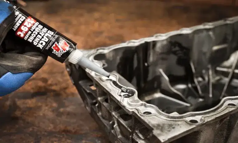 Cieknie chłodnica? Oto jak skutecznie naprawić wyciek i uniknąć kosztów