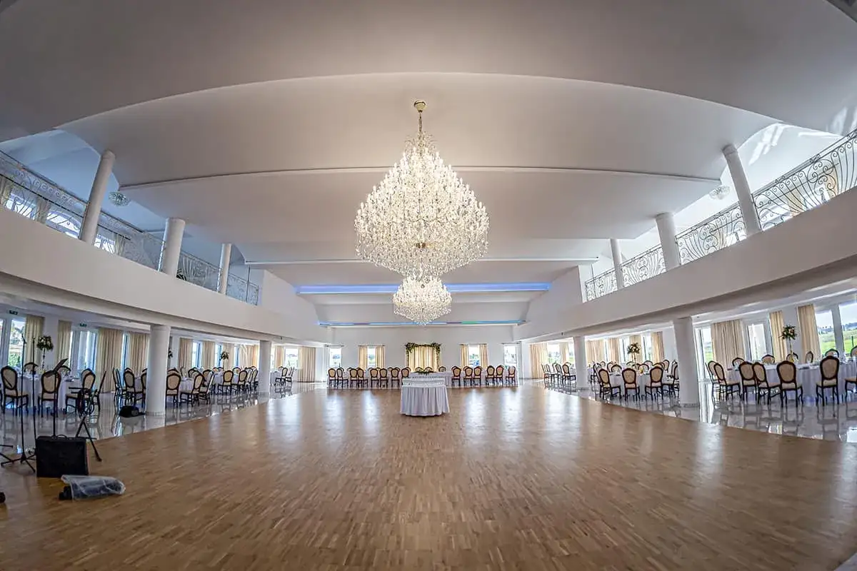 Historia Kryształowego Pałacu w Rudzie: tajemnice monumentalnej budowli