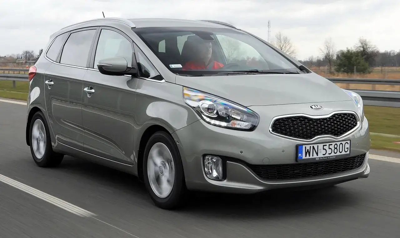 Kia Carens 4 jaki silnik wybrać, aby uniknąć wysokich kosztów eksploatacji