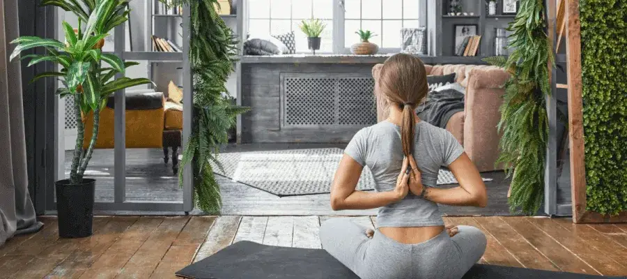 Joga rano czy wieczorem – która pora lepsza dla zdrowia i samopoczucia?